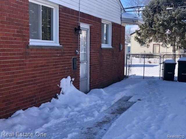 1104 6TH Street