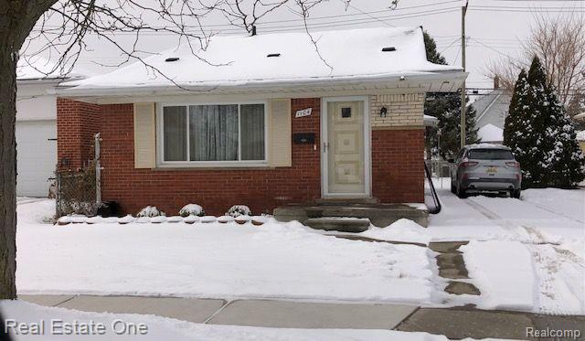 1104 6TH Street