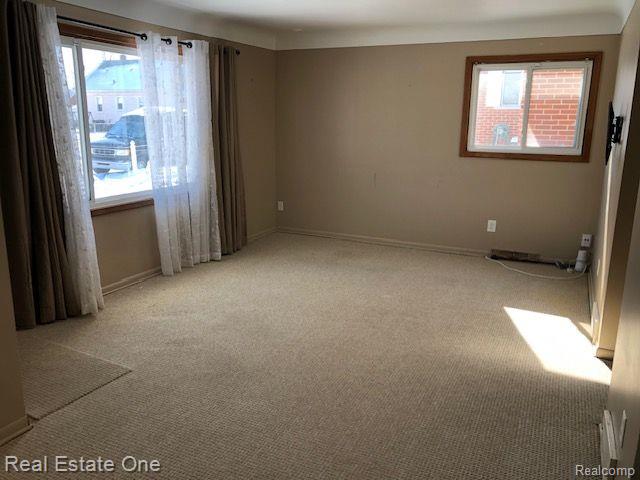 1104 6TH Street