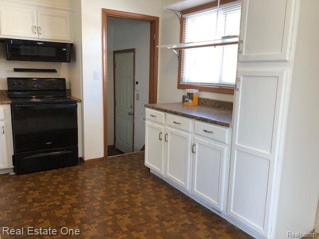 1104 6TH Street