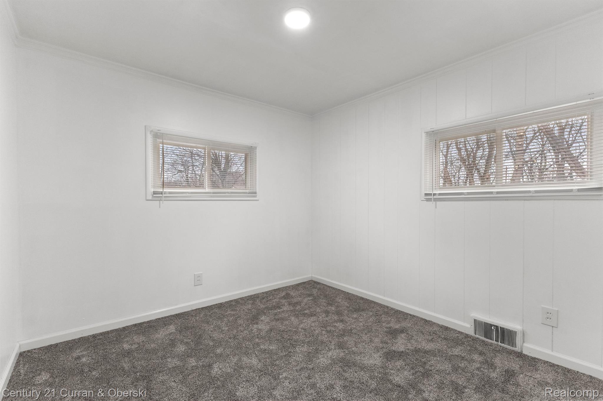 7157 CHEROKEE Street