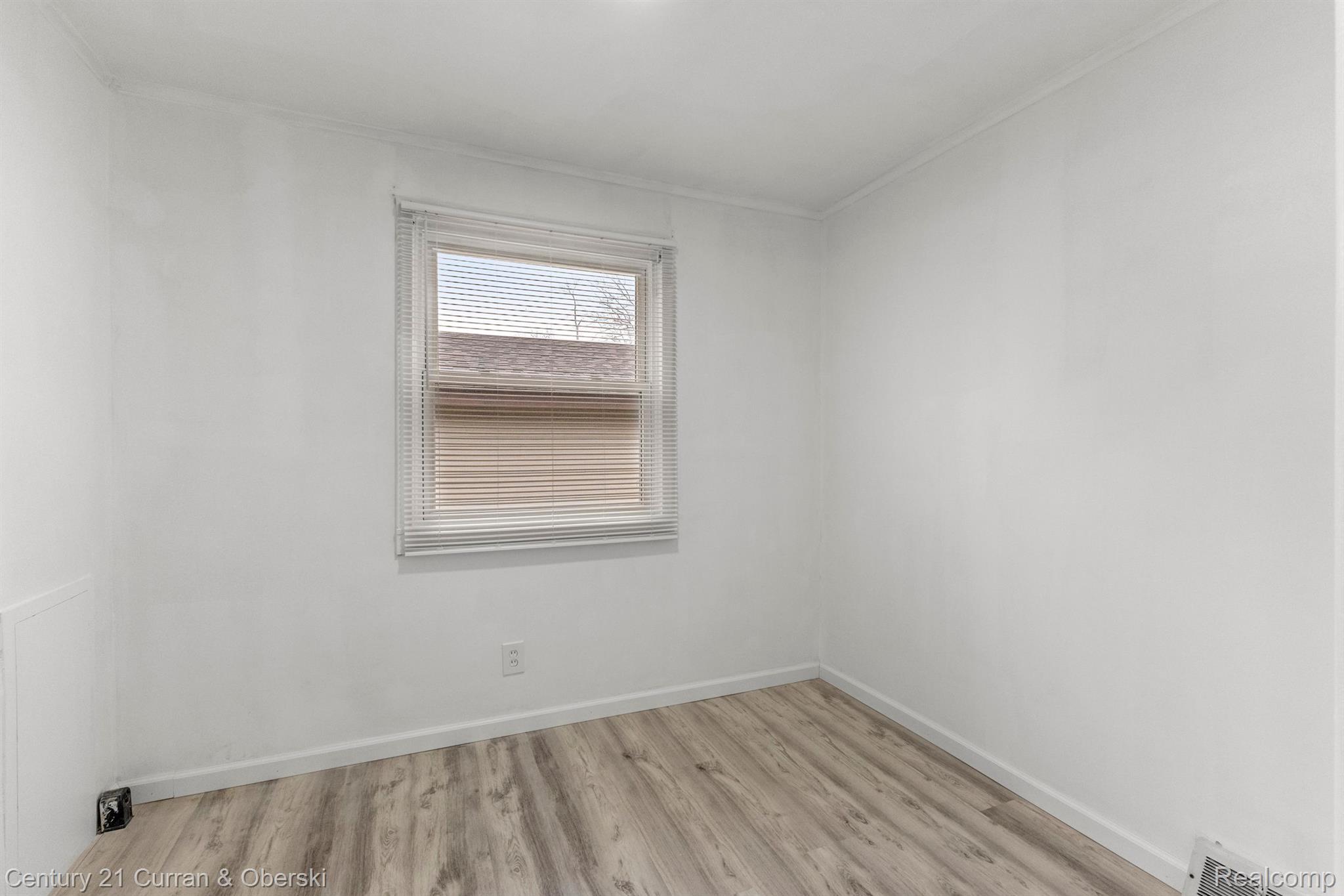 7157 CHEROKEE Street