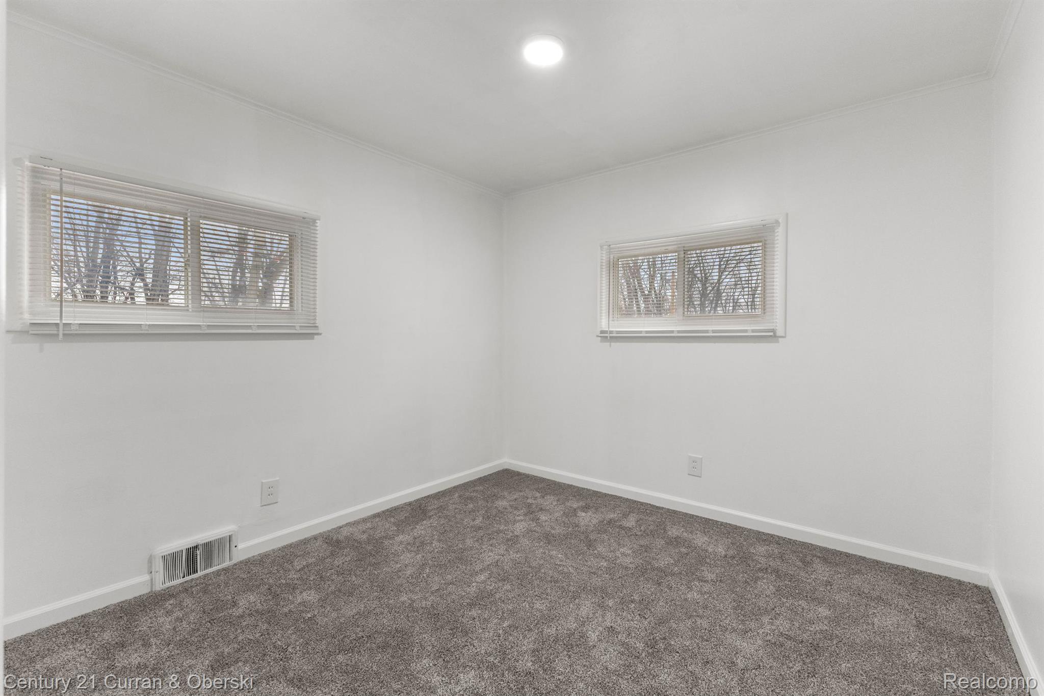 7157 CHEROKEE Street