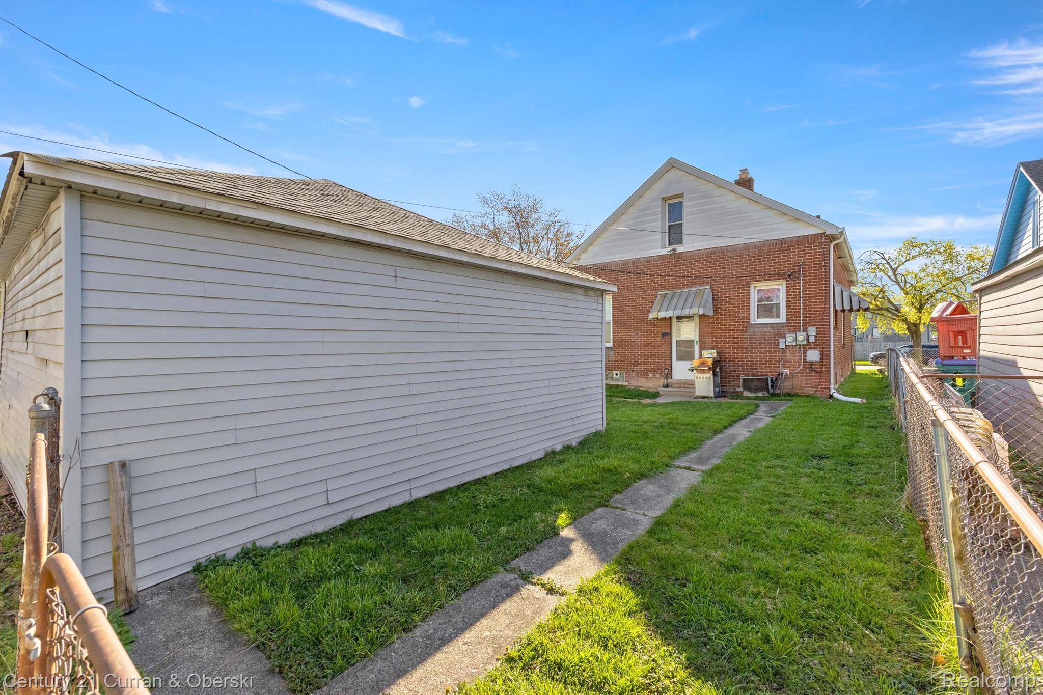 1106 LAFAYETTE Boulevard