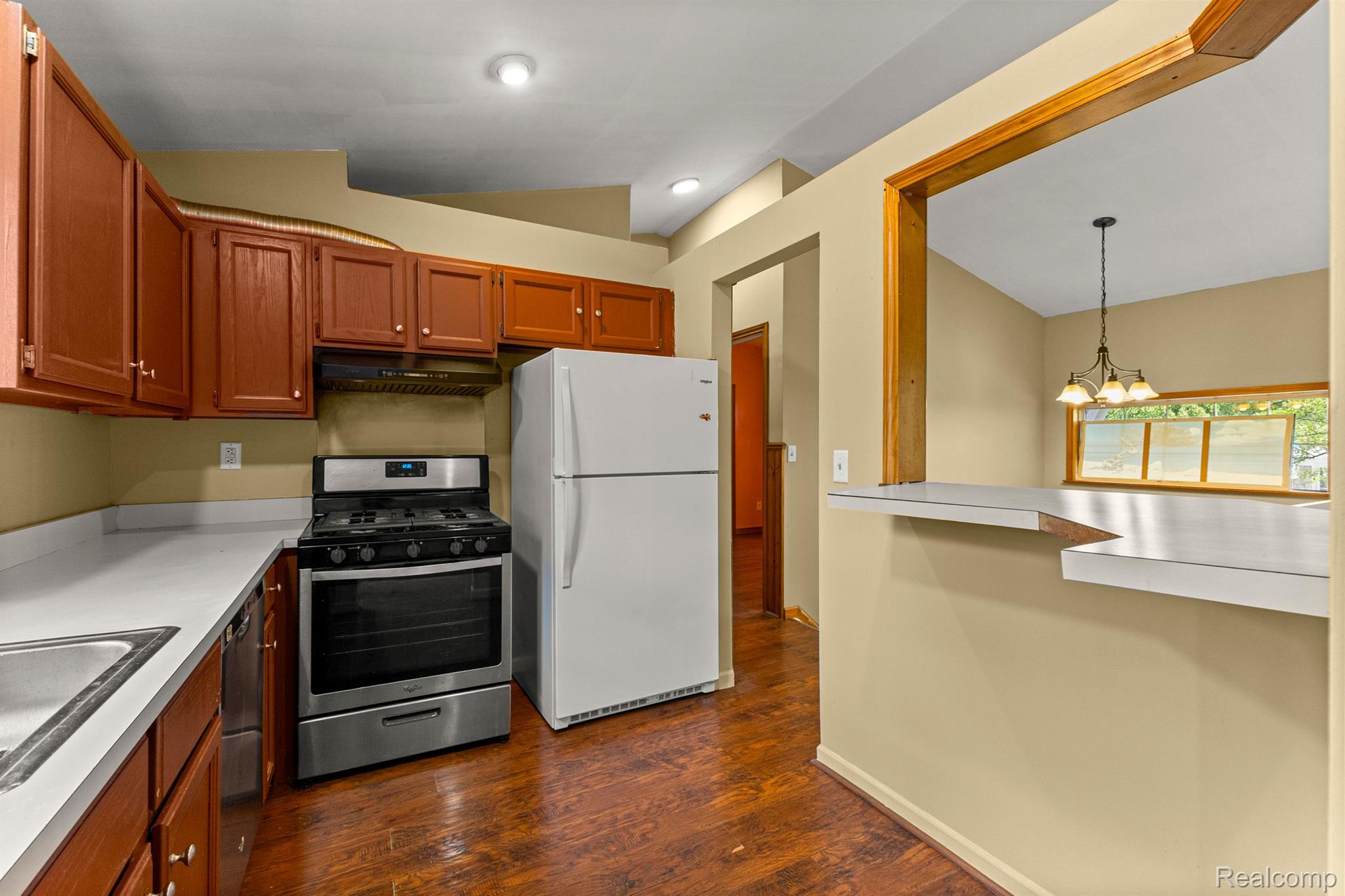 2390 MCGEE