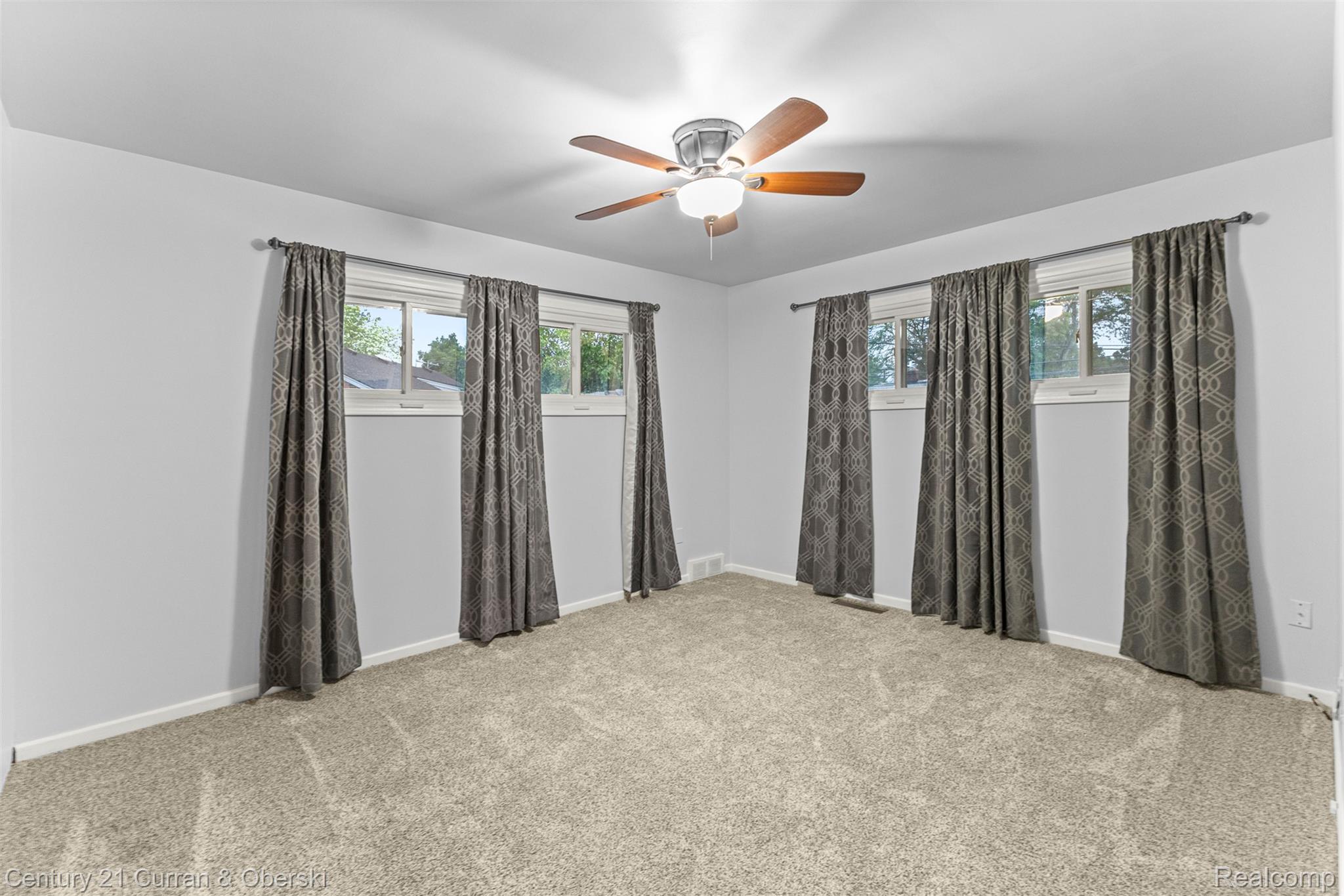 10018 Manor Avenue
