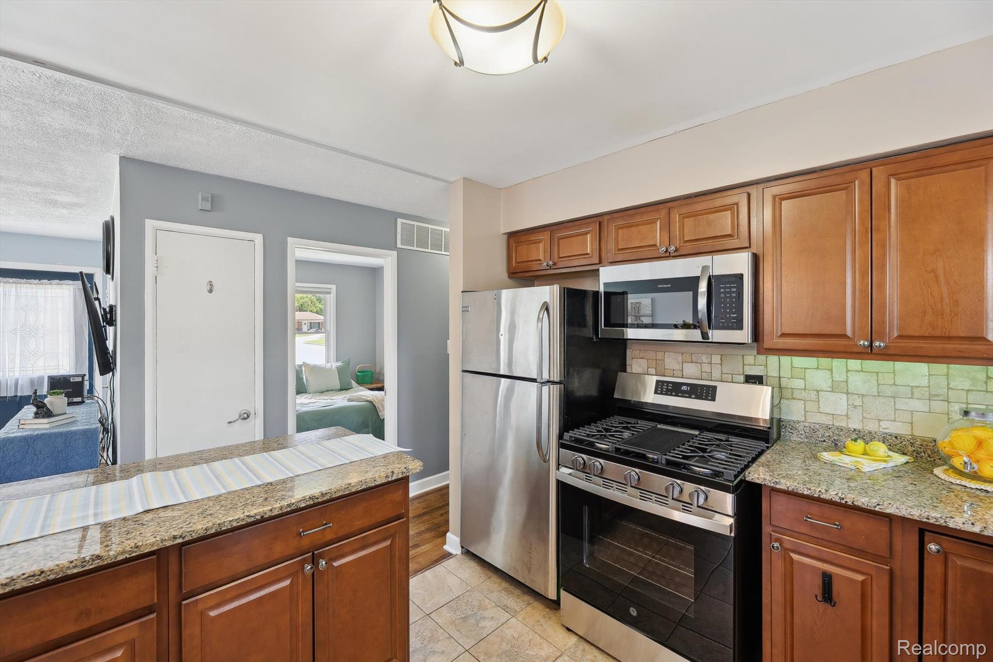 29934 Tamarack Drive
