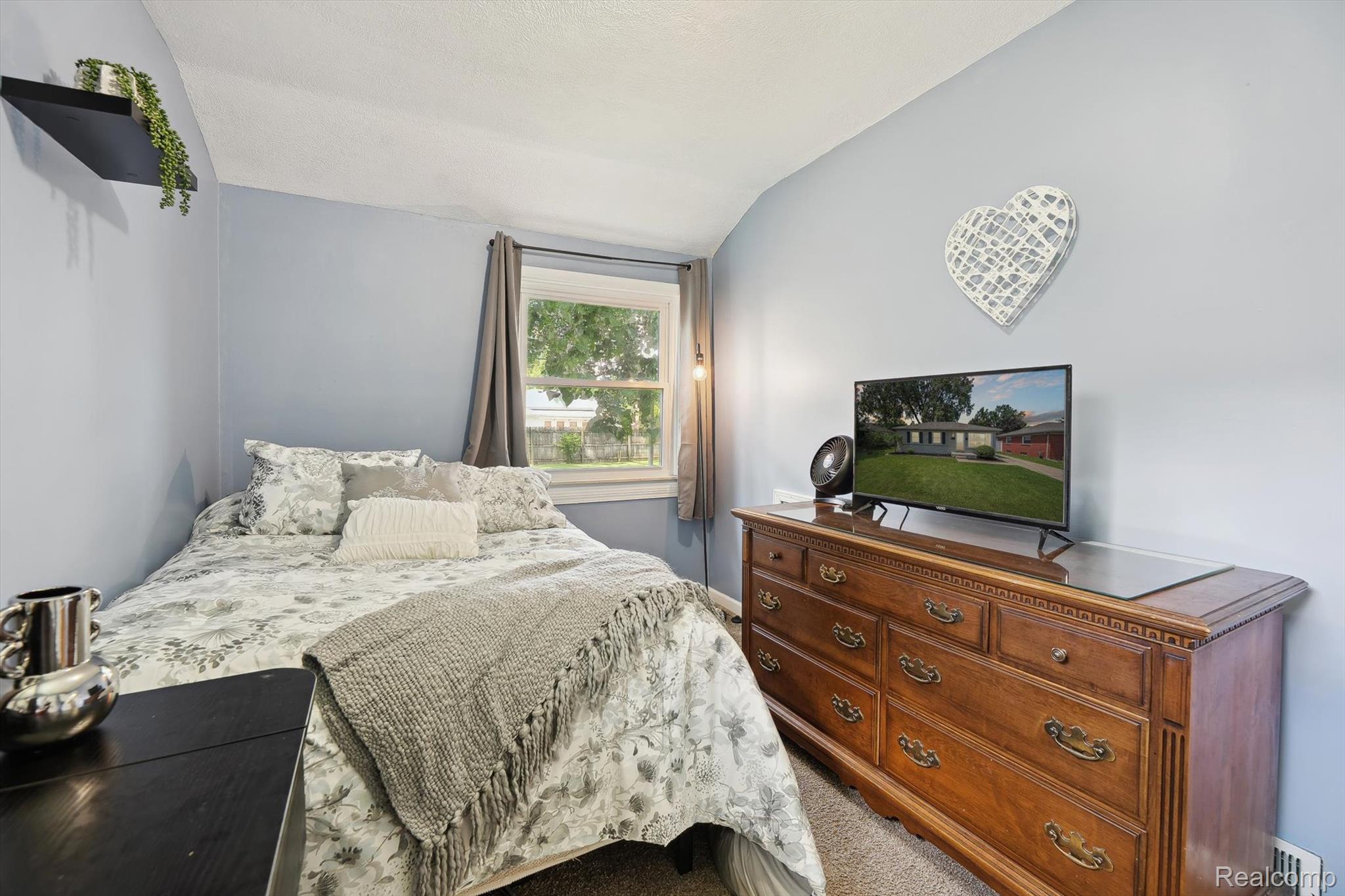 29934 Tamarack Drive