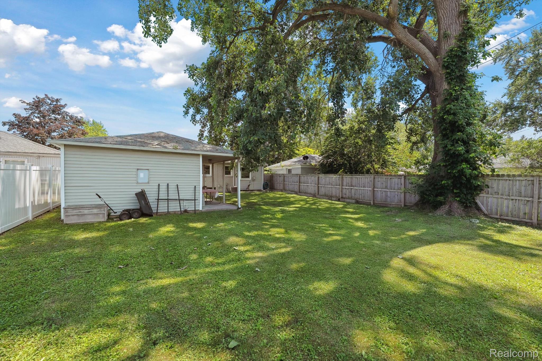 29934 Tamarack Drive