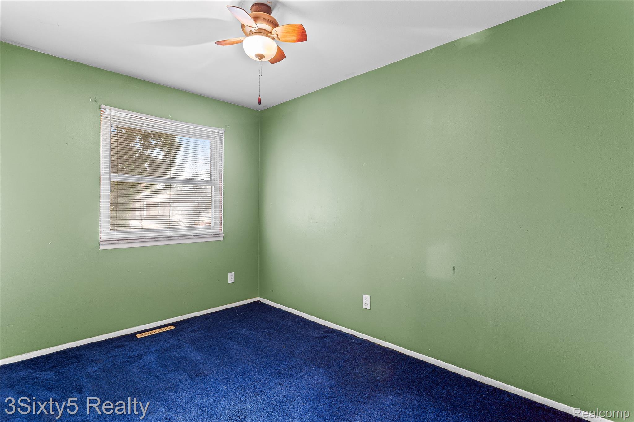 18528 Trail Ridge Court