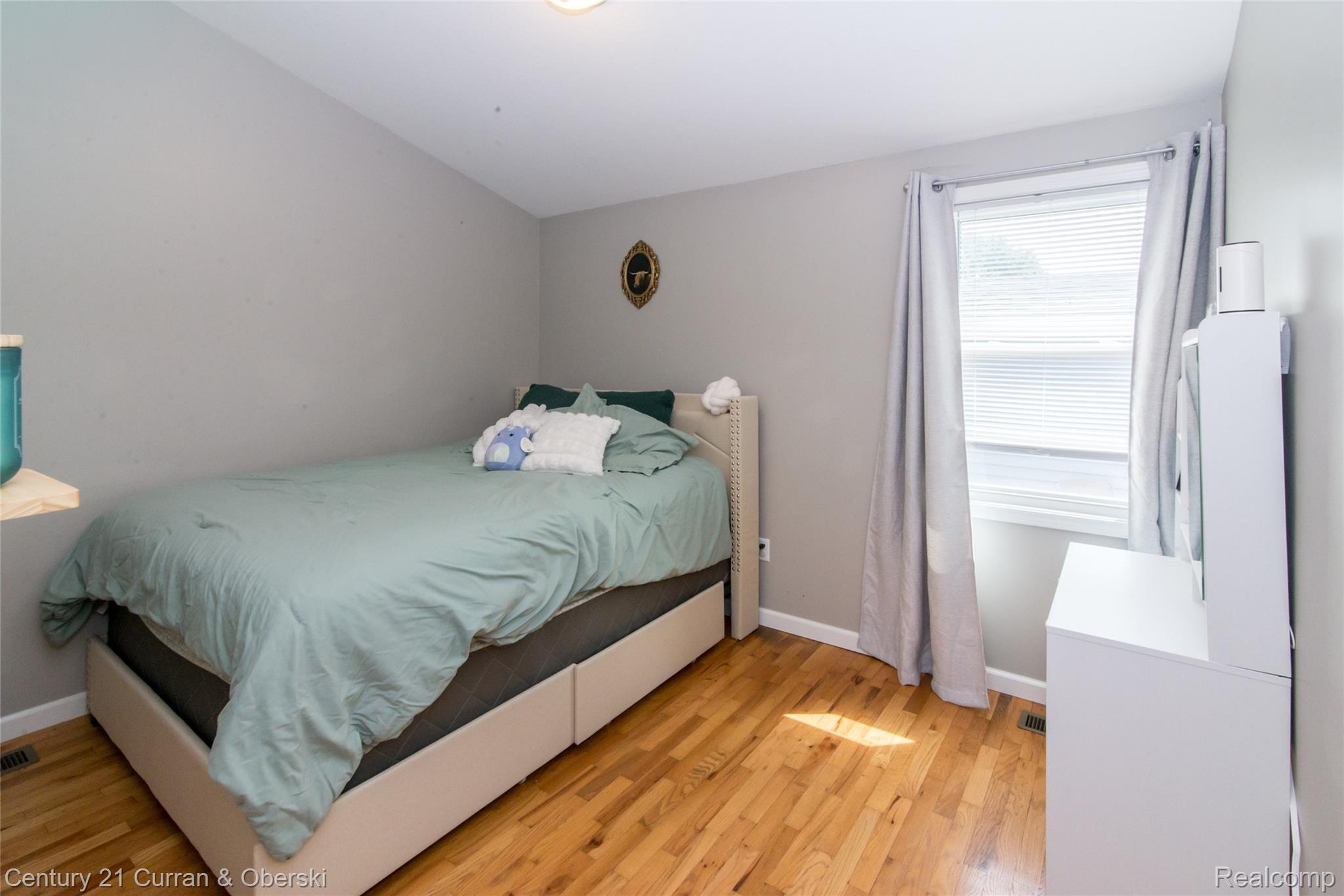 716 Ternes Road