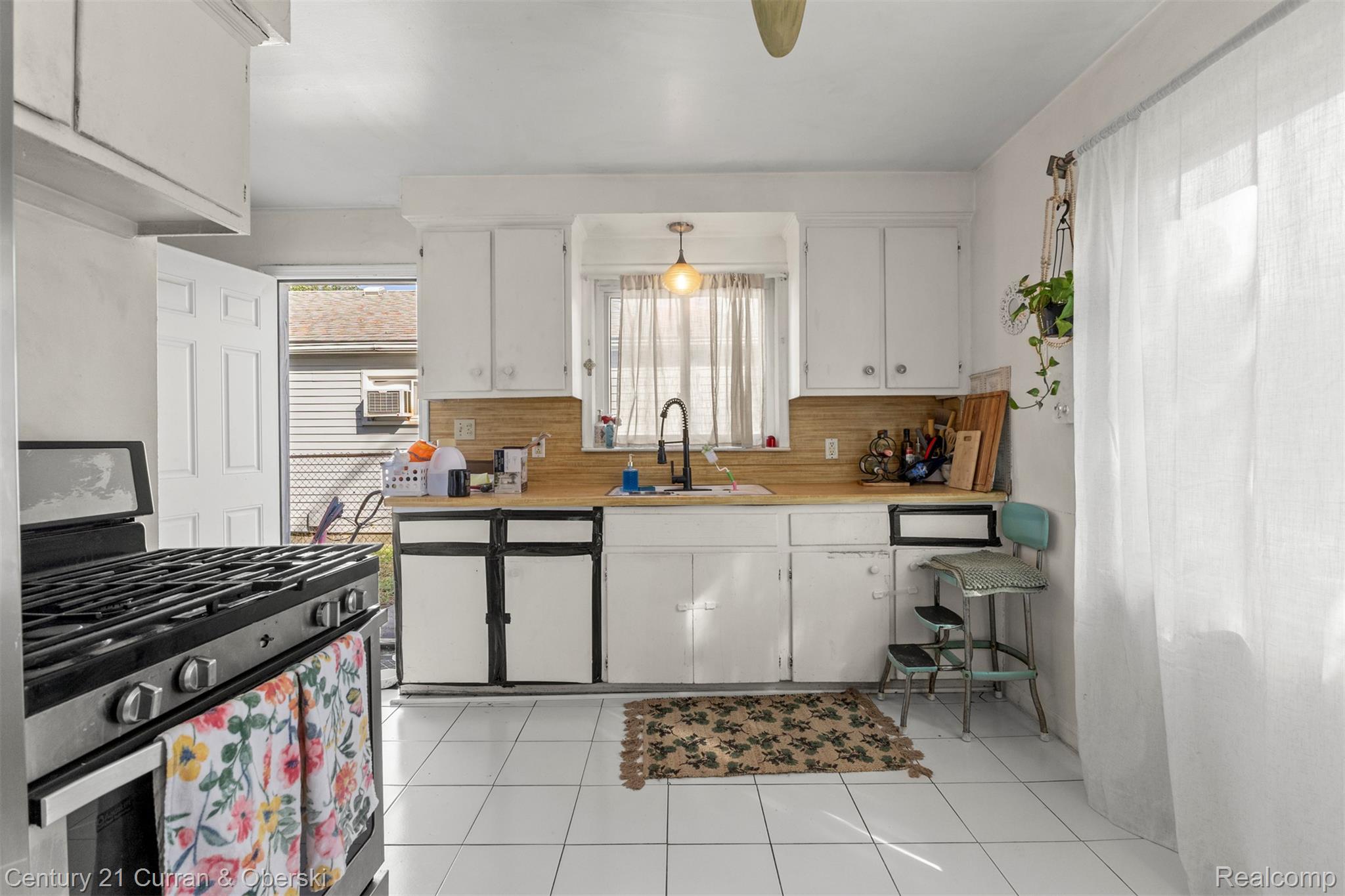32360 Carlisle Parkway