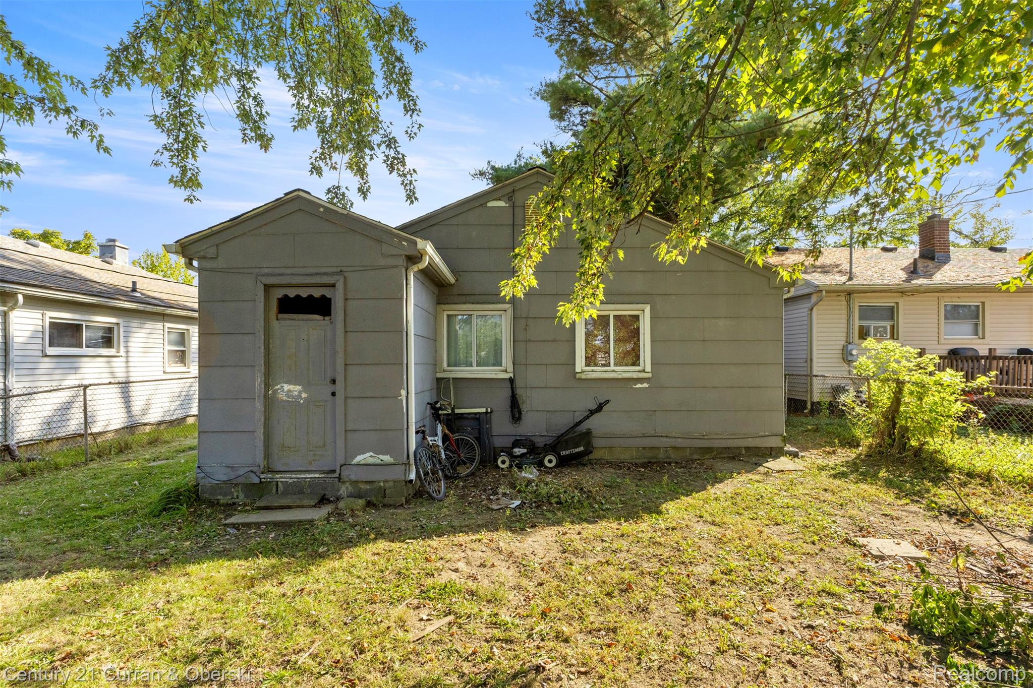 32360 Carlisle Parkway