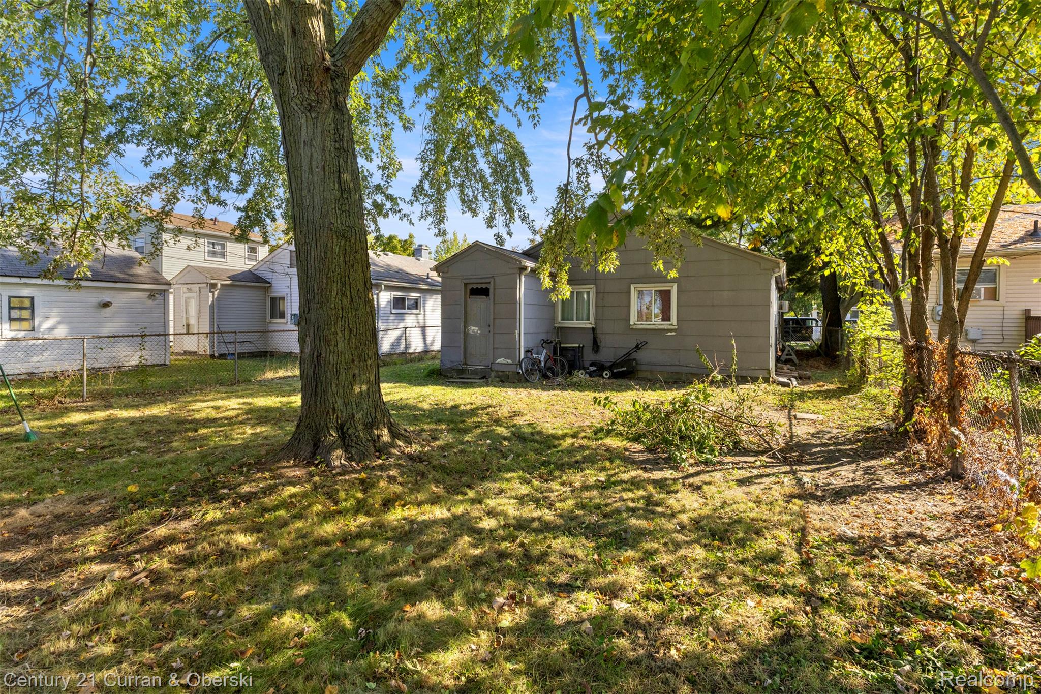 32360 Carlisle Parkway