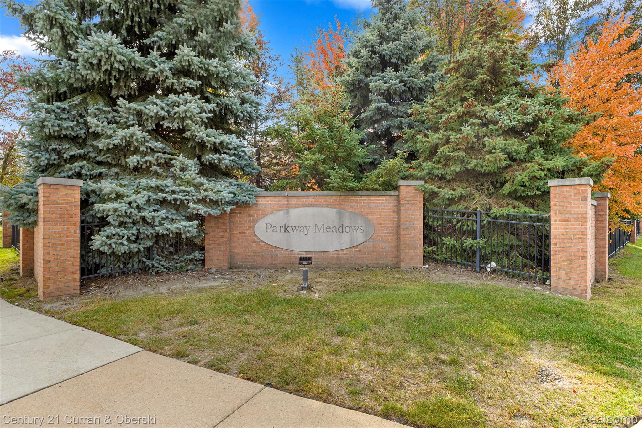 15705 Parkway Lane