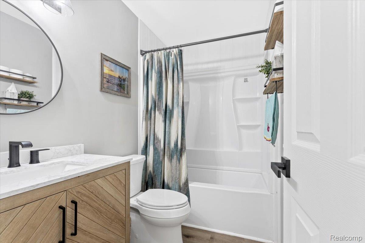 21526 E Chipmunk Trail