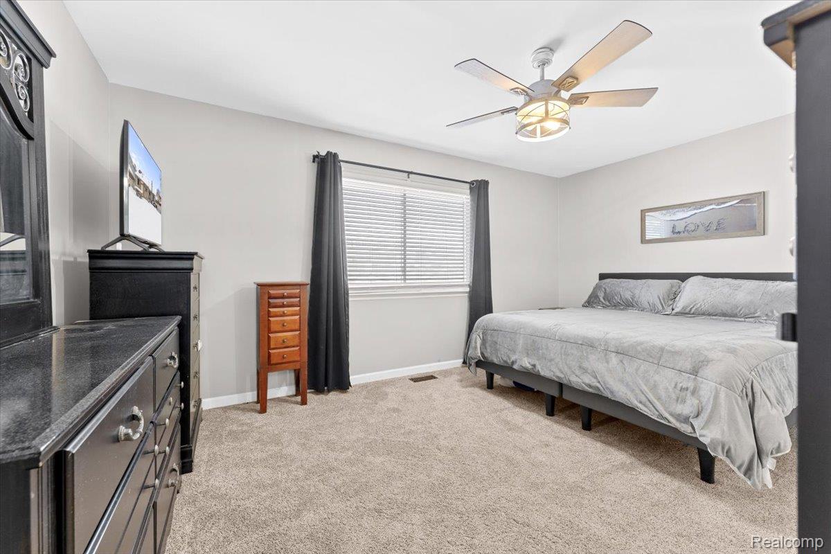21526 E Chipmunk Trail