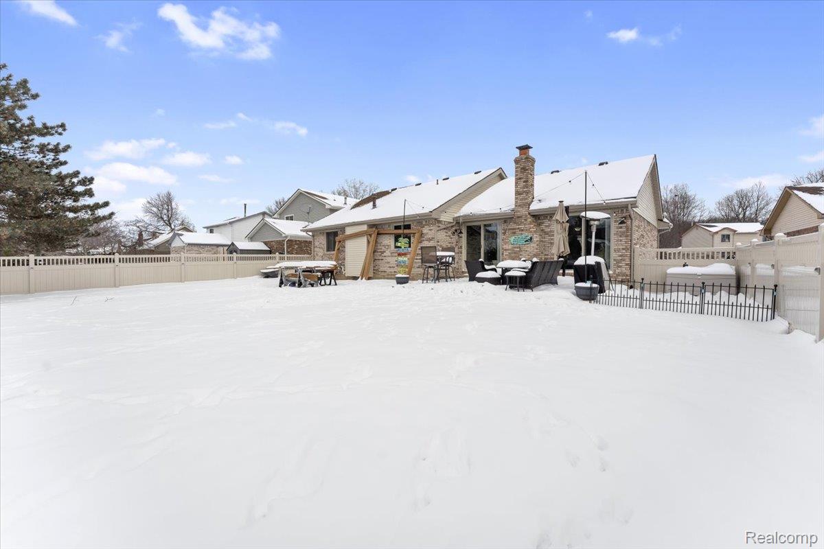 21526 E Chipmunk Trail