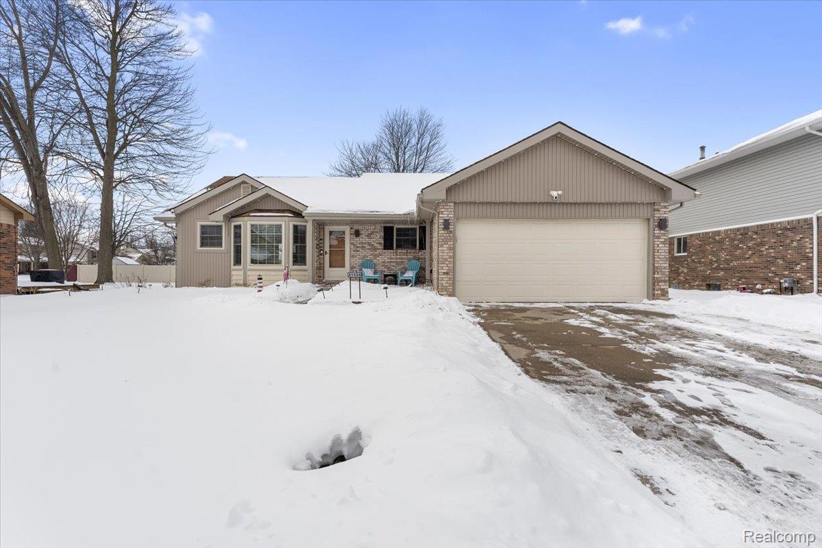 21526 E Chipmunk Trail