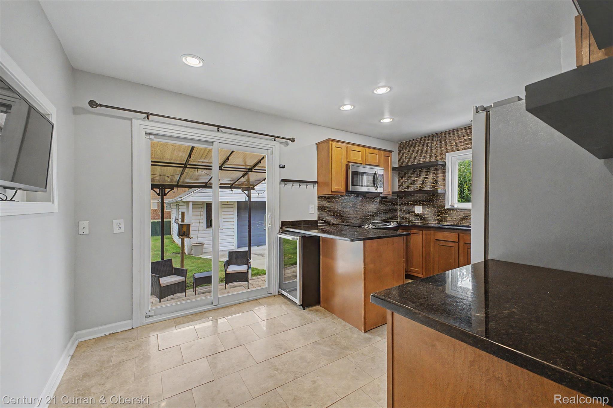 9952 Park Avenue
