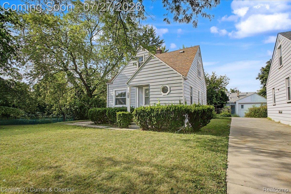 711 Lincoln Avenue