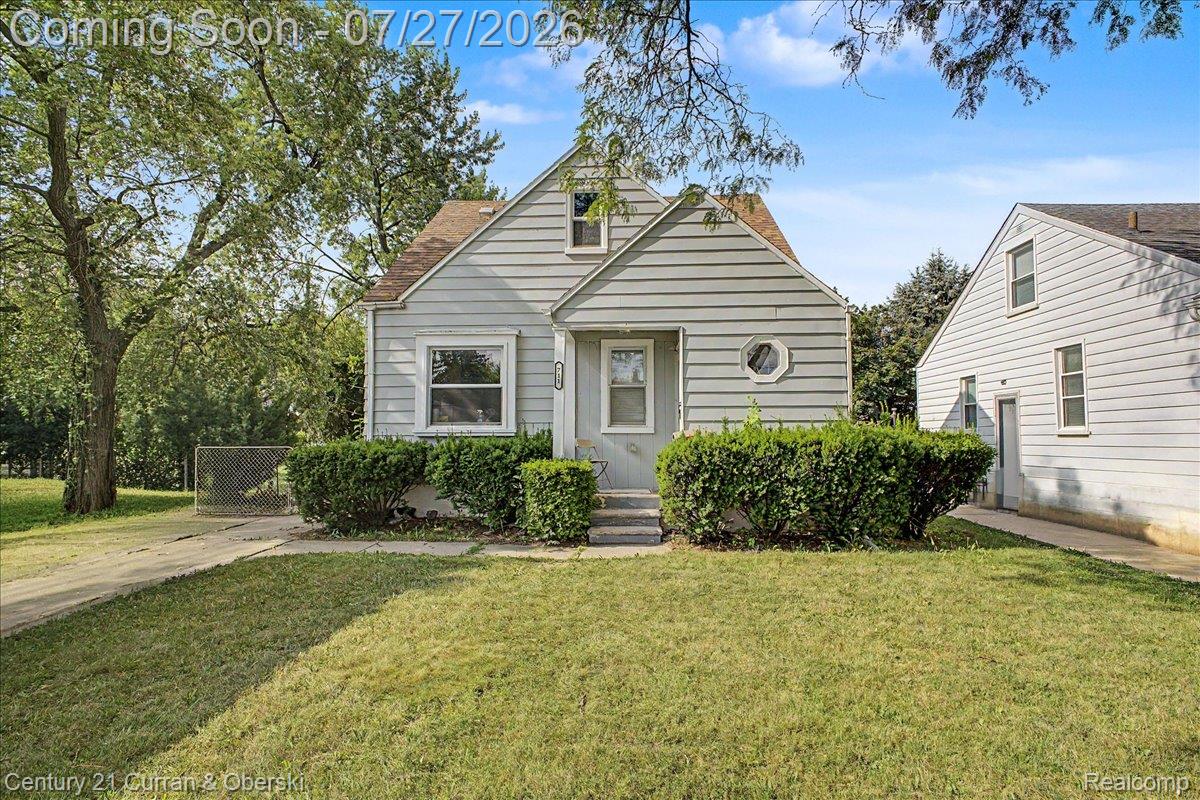 711 Lincoln Avenue