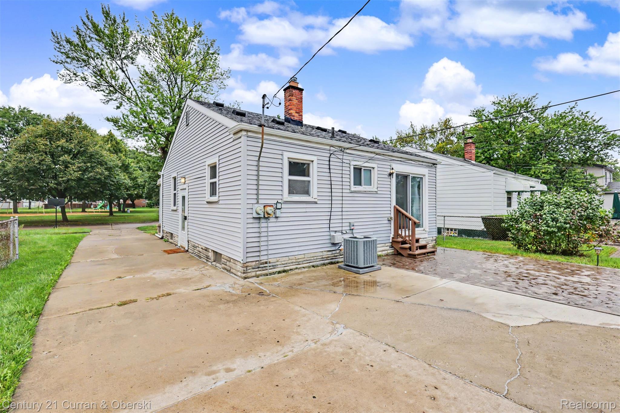 20446 Champaign Street