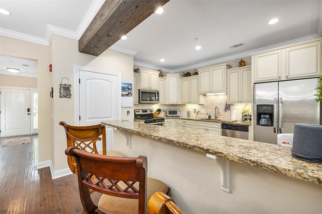 1204 Reserve Lane