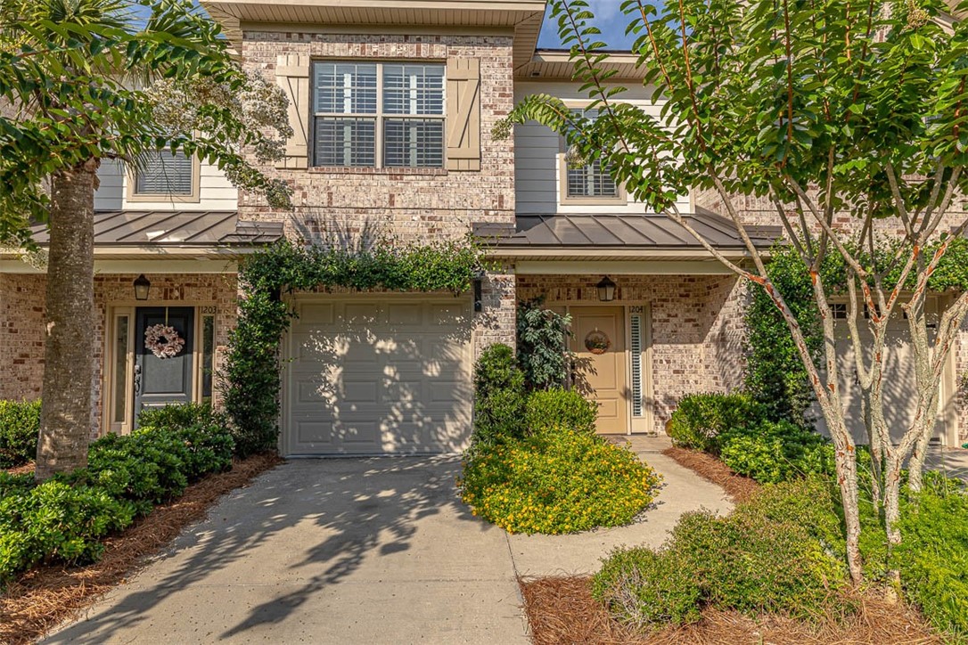 1204 Reserve Lane