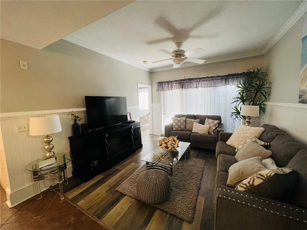 1704 Frederica Road 605