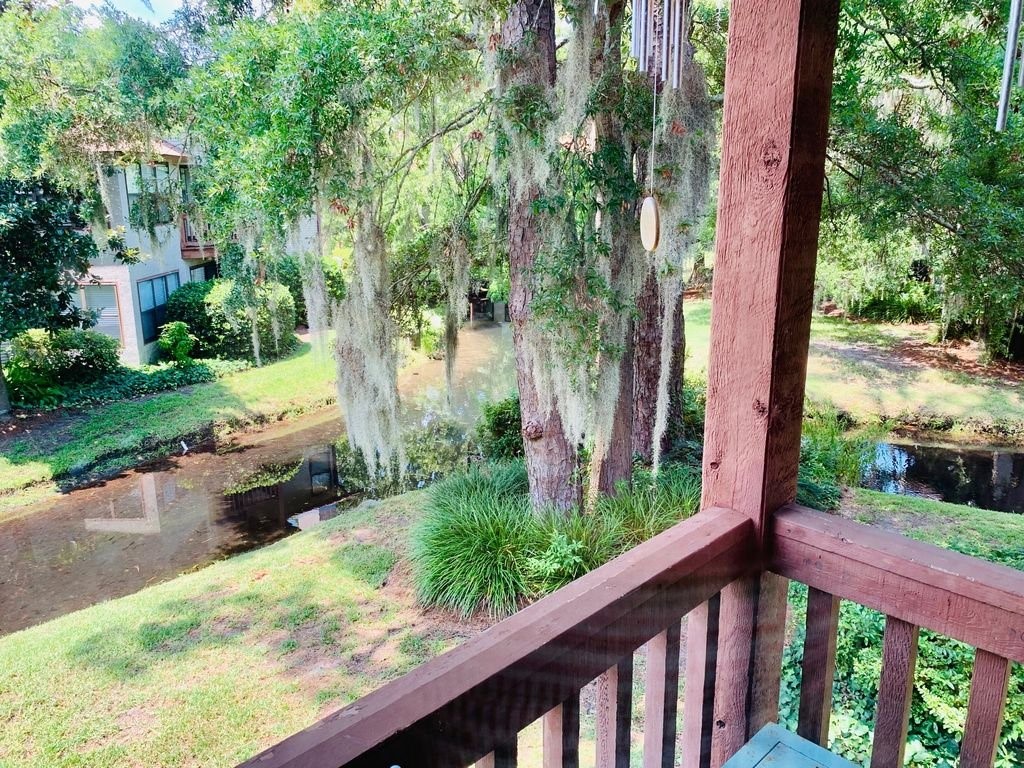 306 Harbour Oaks Drive
