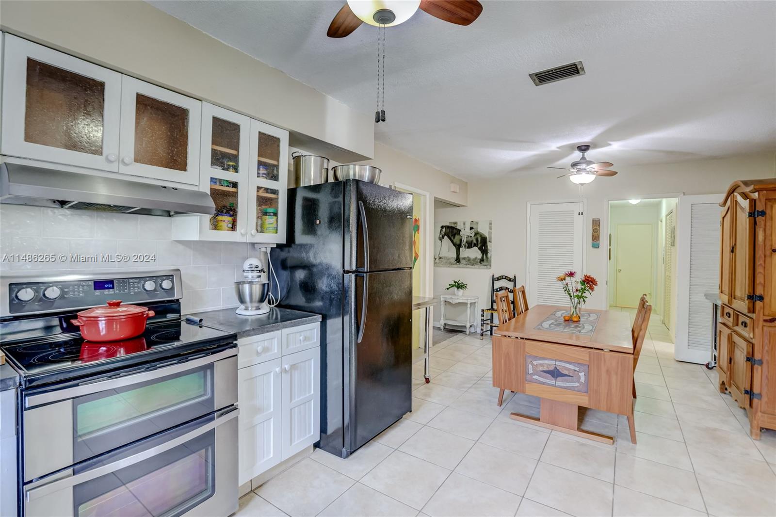 1750 NE 49th St
