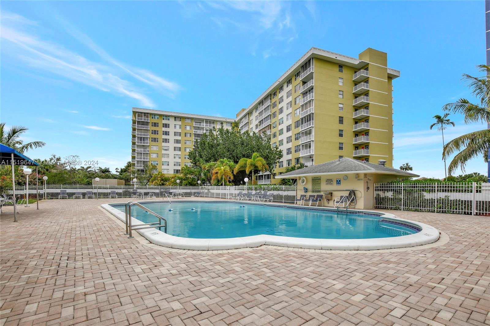 4400 Hillcrest Dr # 210B