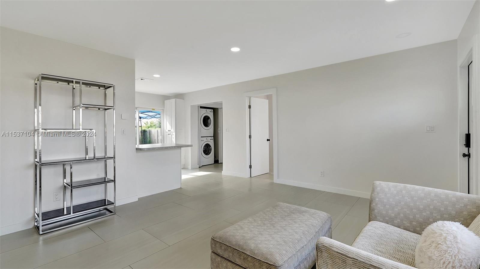 1621 SW 47th Ter