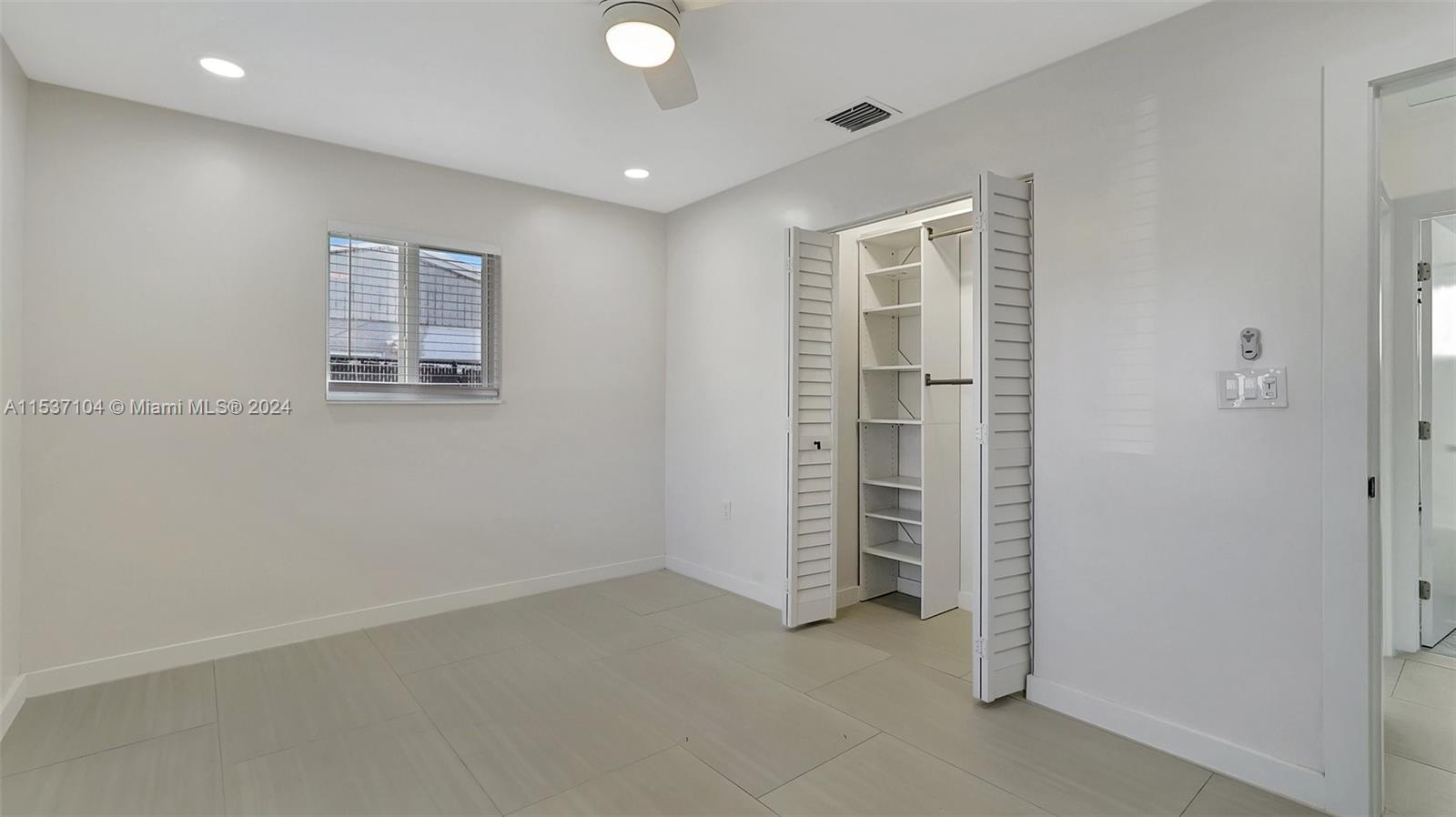 1621 SW 47th Ter