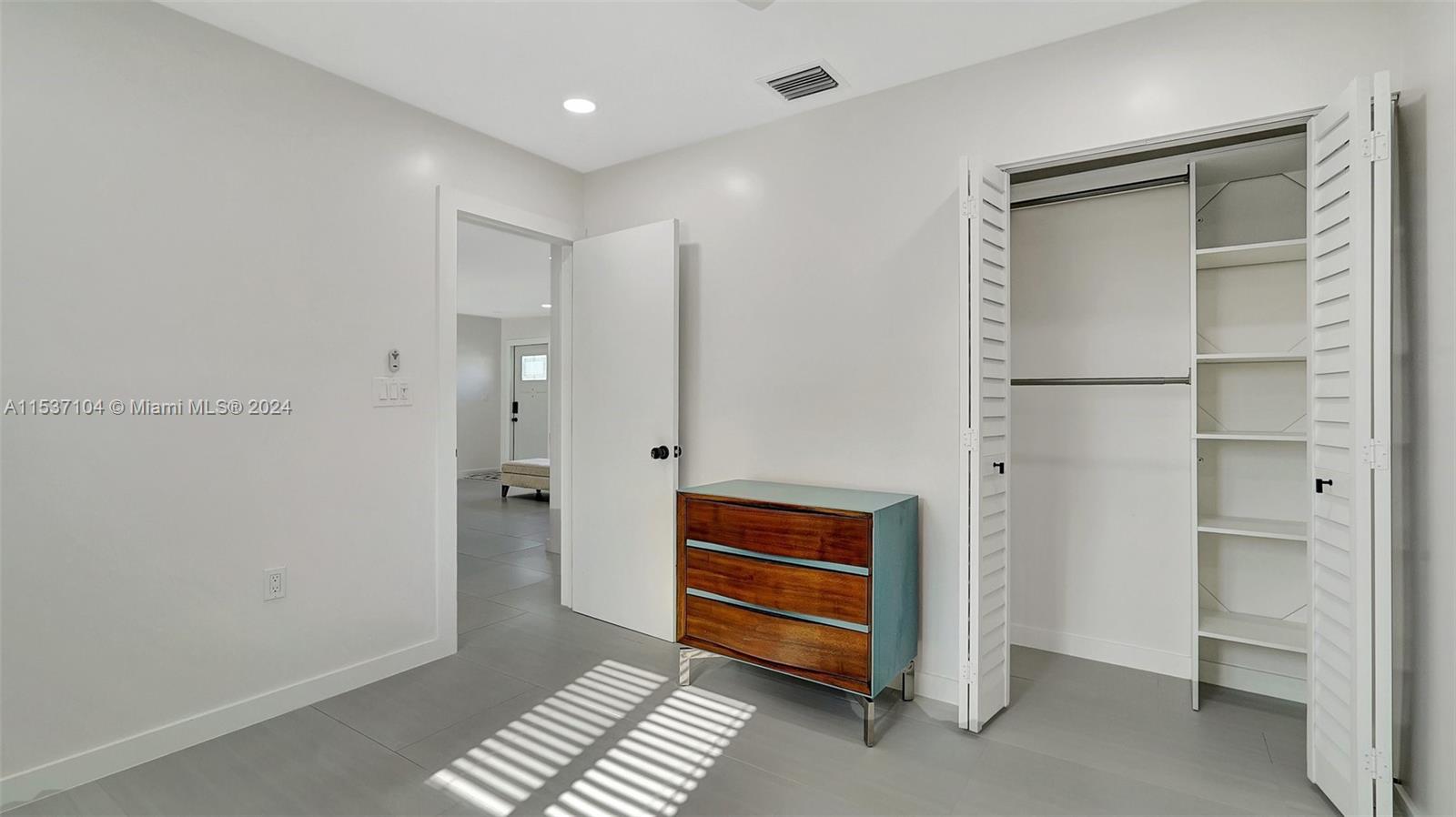 1621 SW 47th Ter