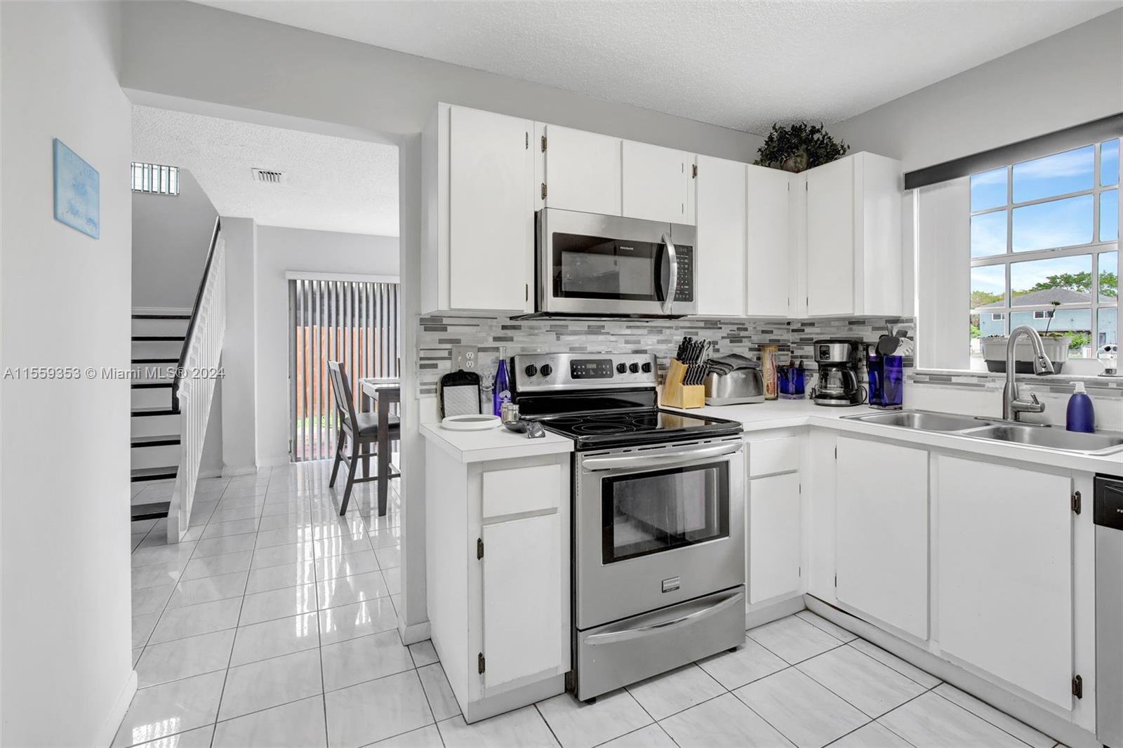 246 SW 159th Ave