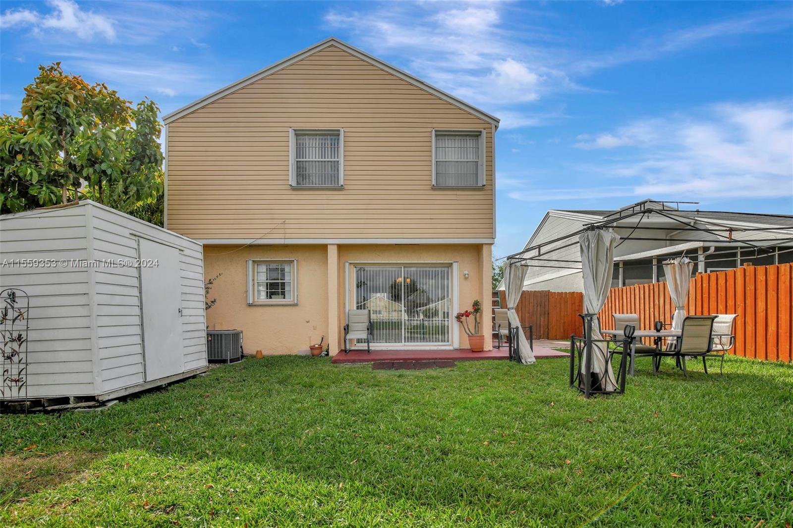 246 SW 159th Ave
