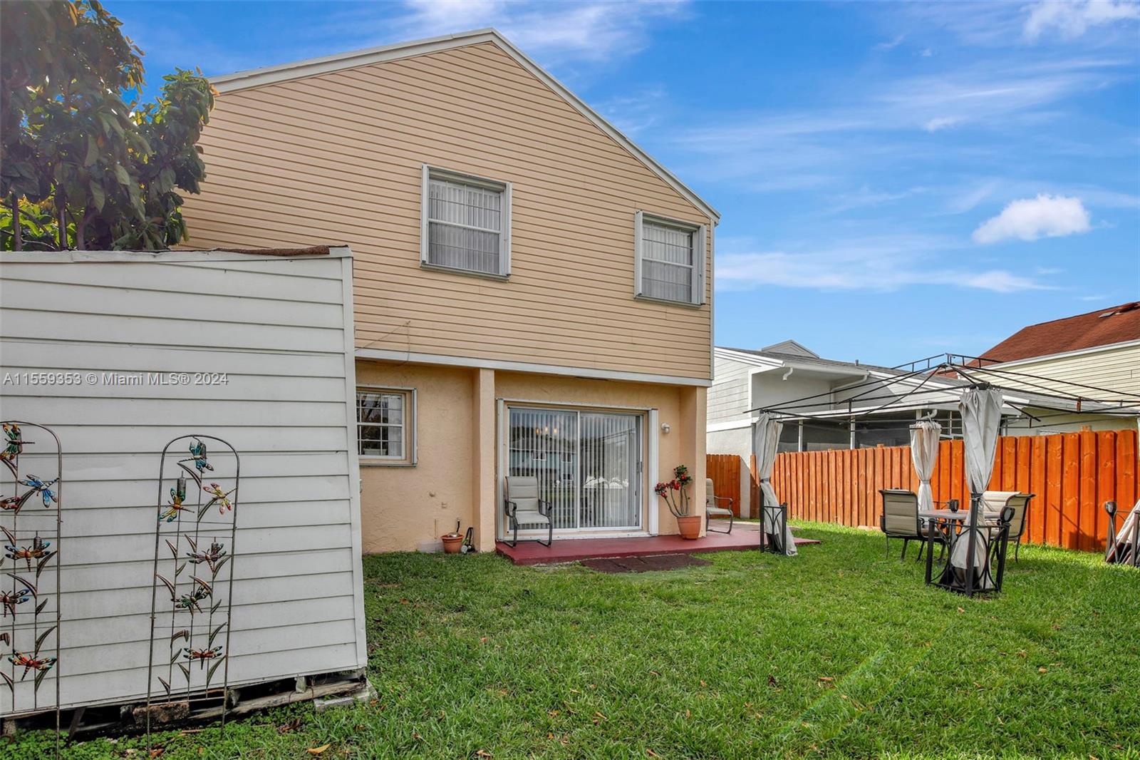 246 SW 159th Ave