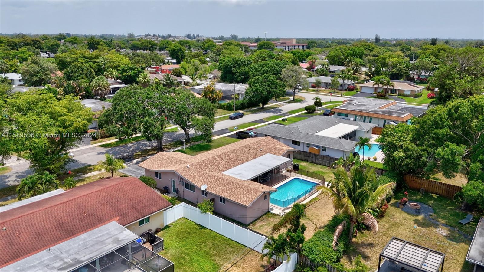 7340 NW 14th St