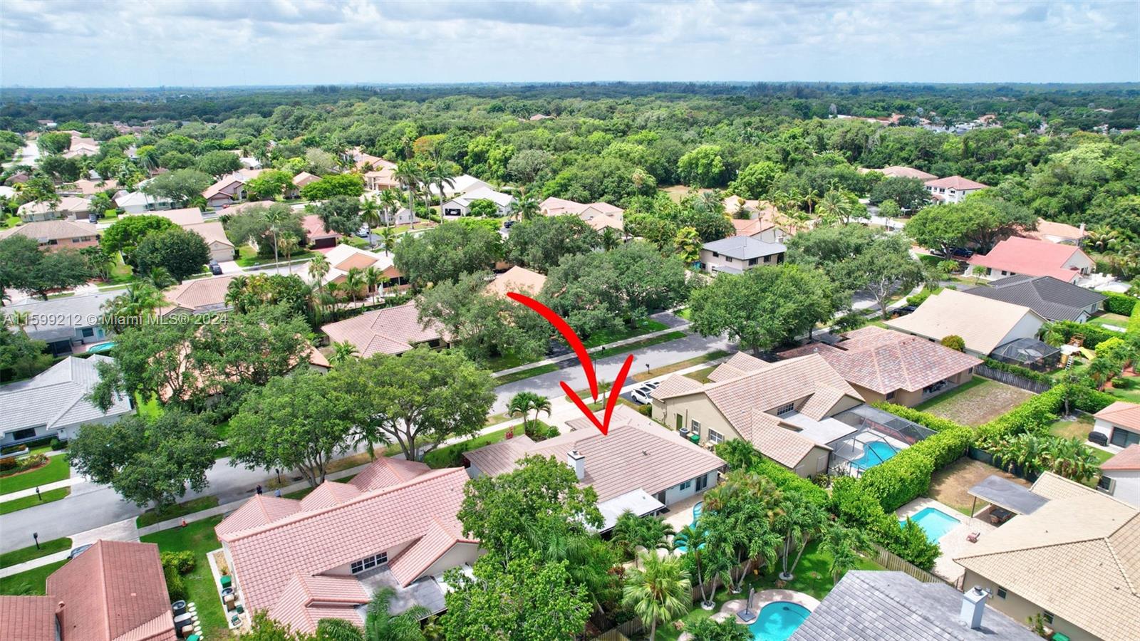 2881 Hidden Hollow Ln
