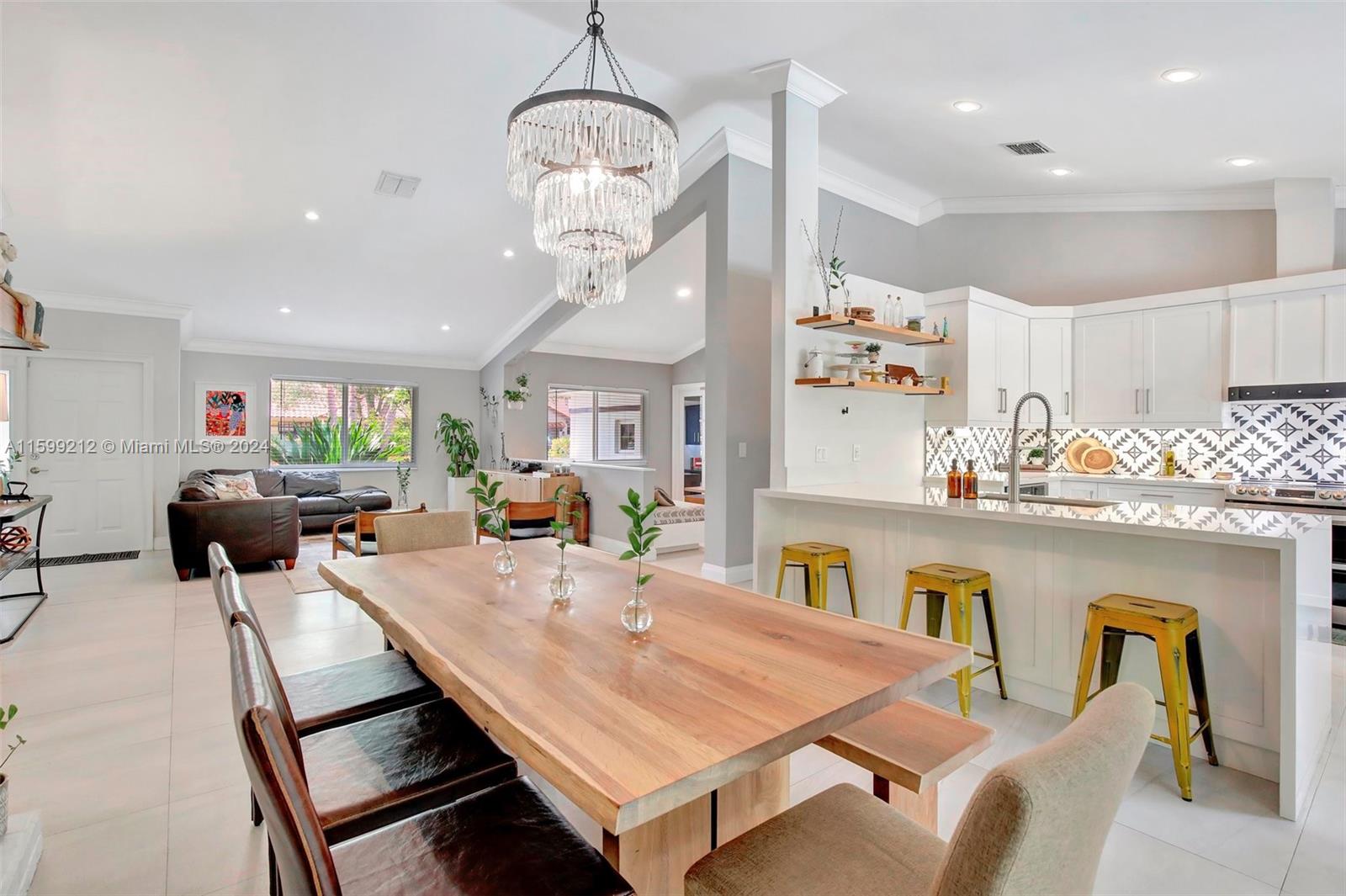 2881 Hidden Hollow Ln