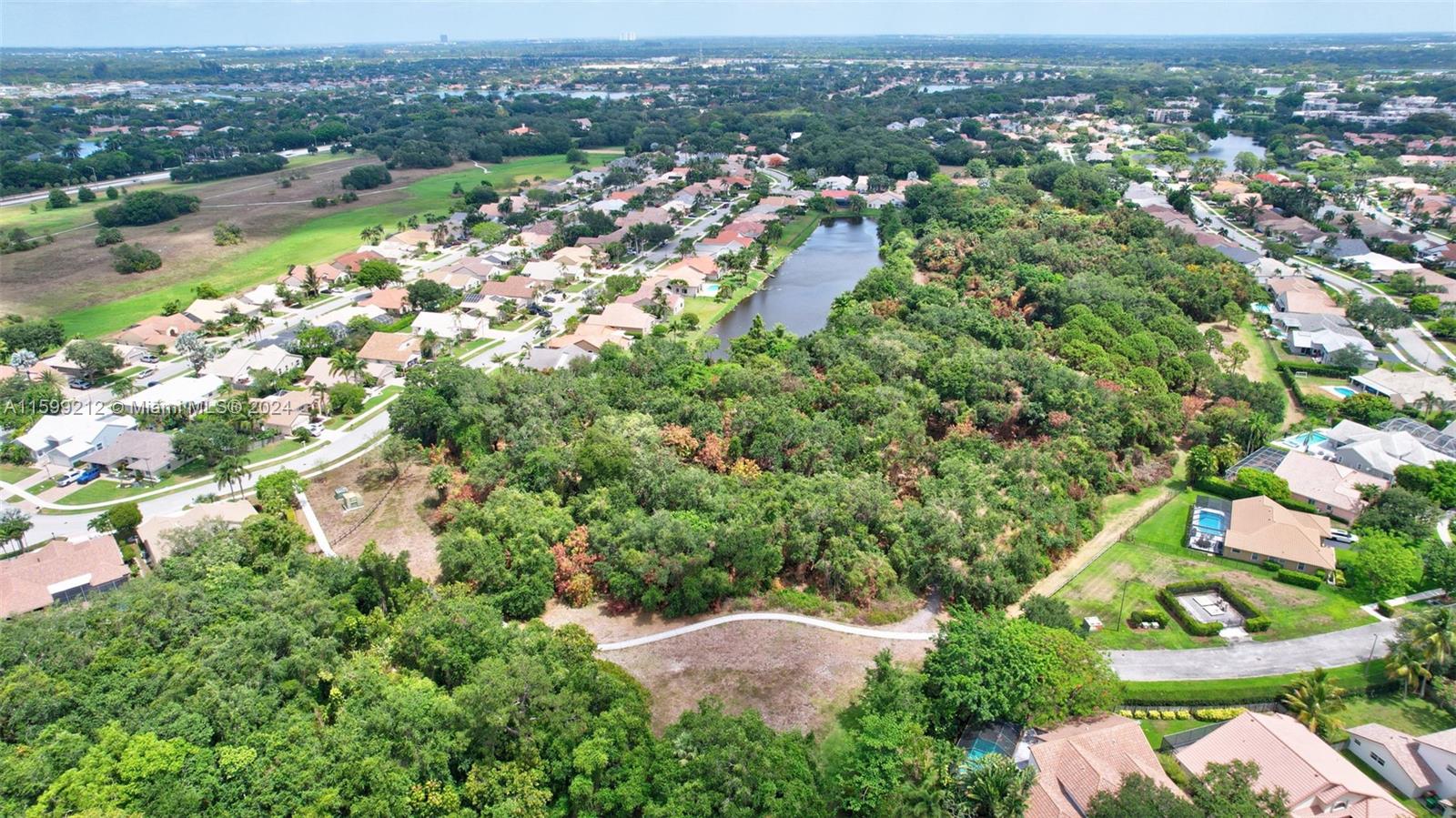2881 Hidden Hollow Ln