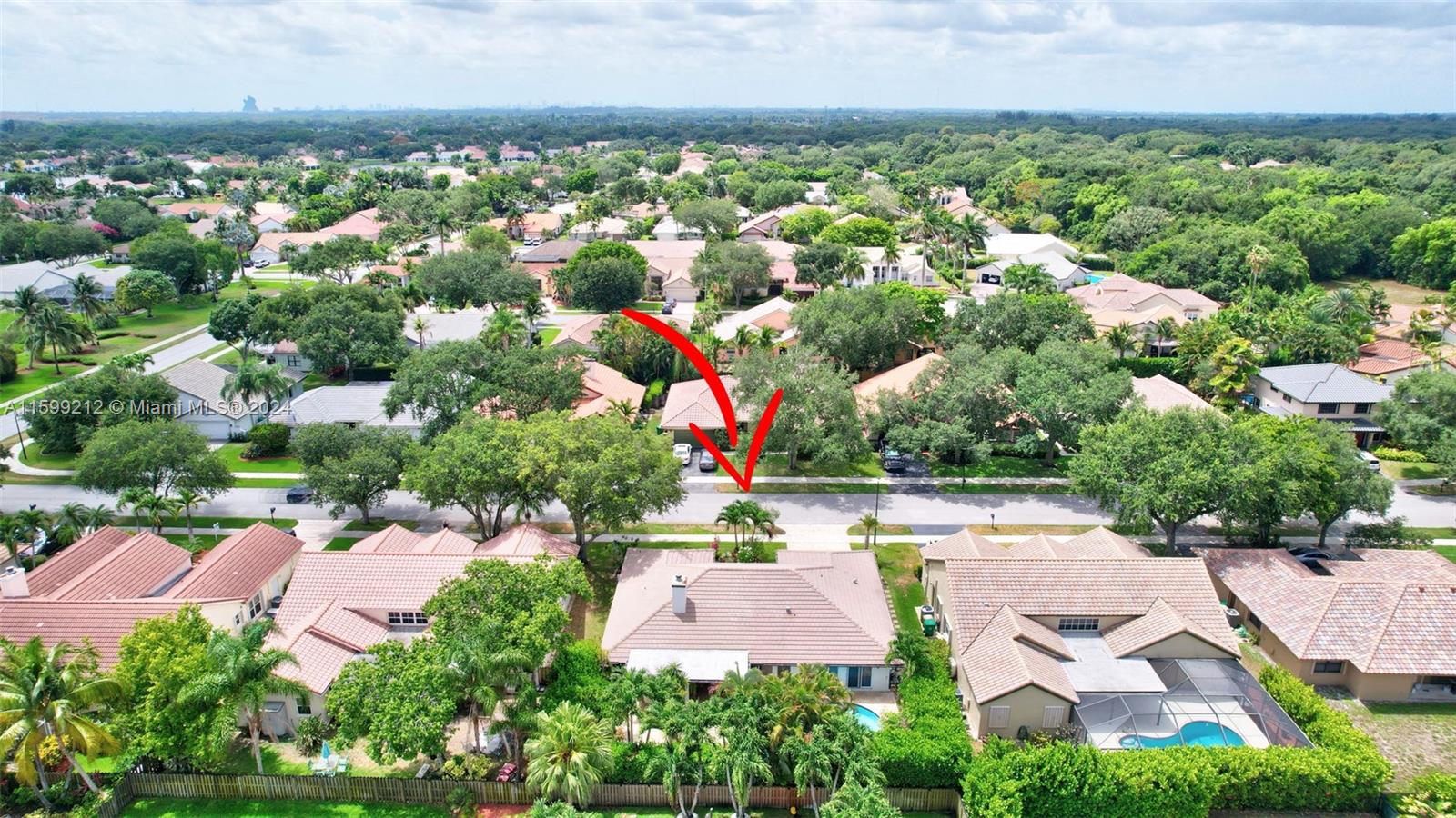 2881 Hidden Hollow Ln