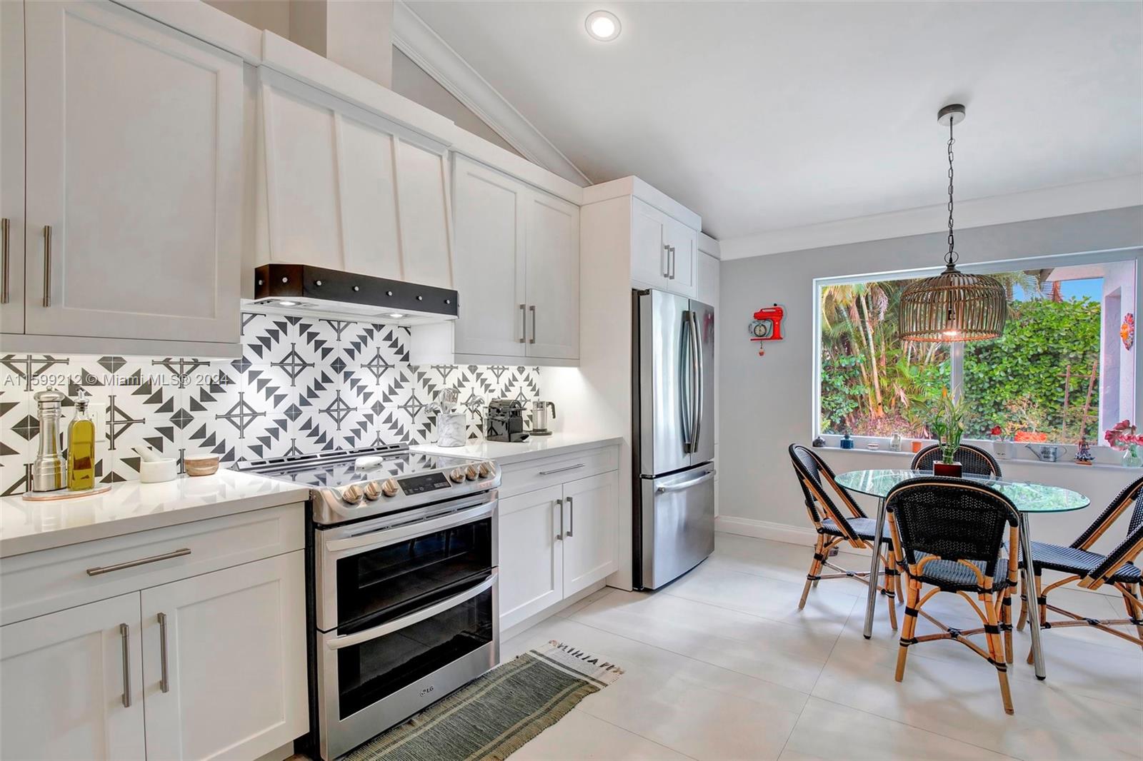 2881 Hidden Hollow Ln