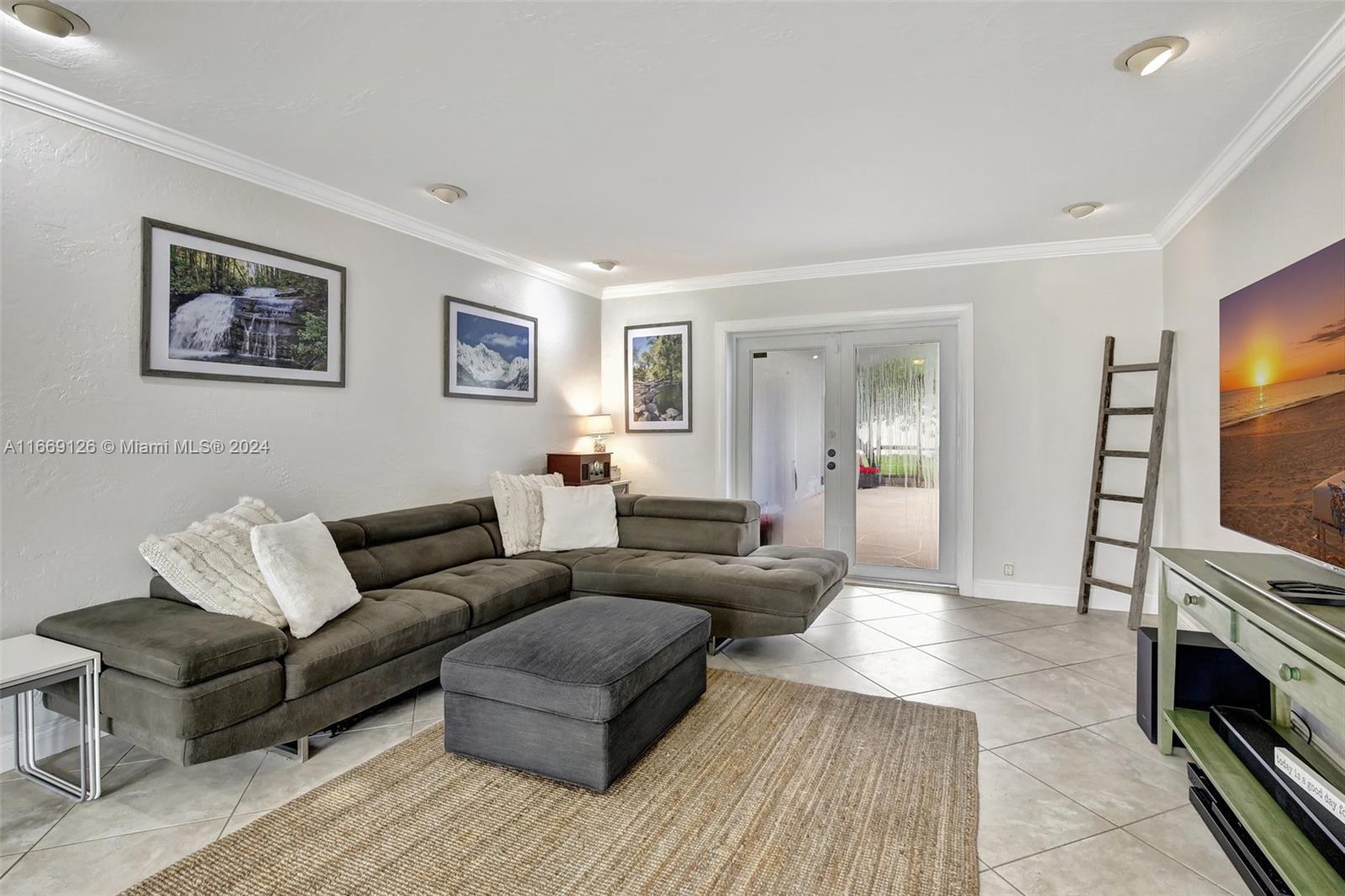 1491 SW 70th Ter