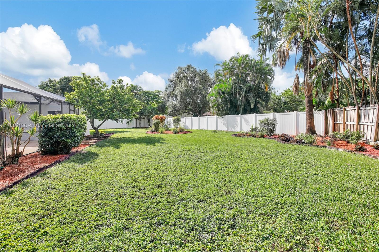 1491 SW 70th Ter