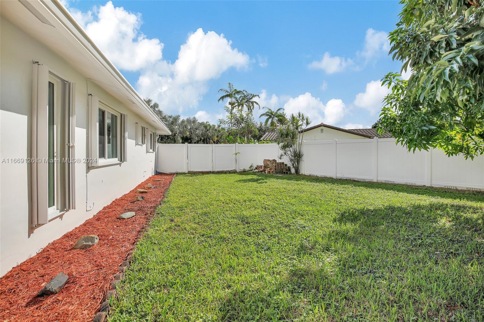 1491 SW 70th Ter
