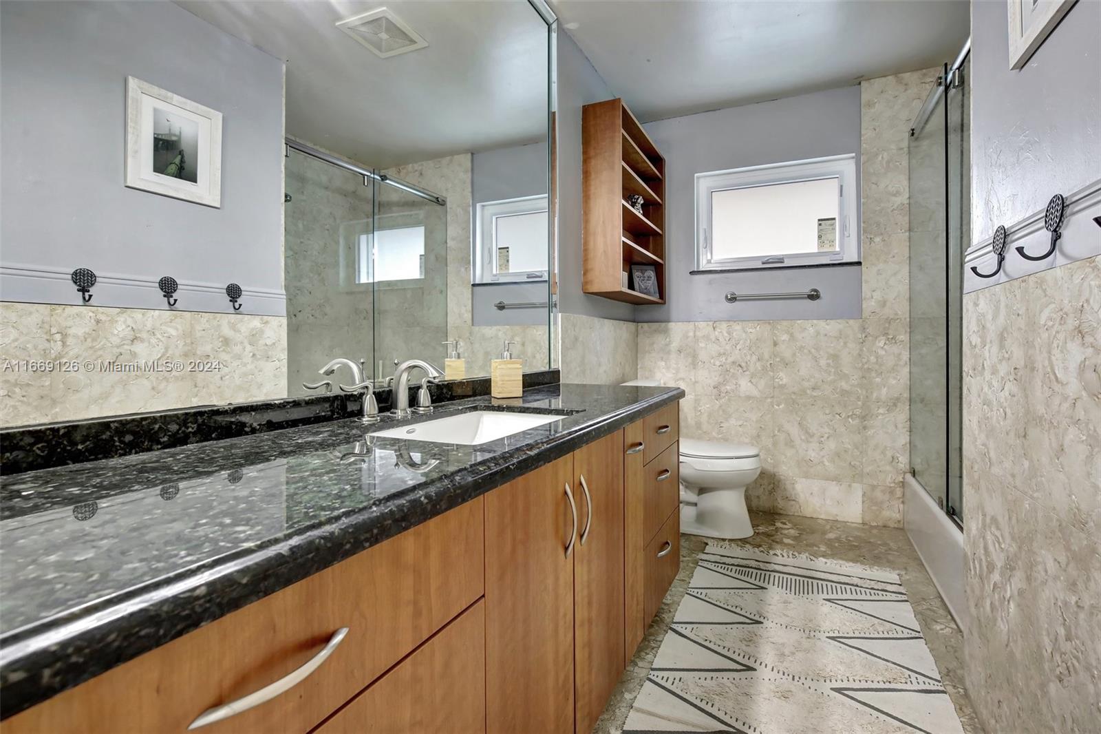 1491 SW 70th Ter