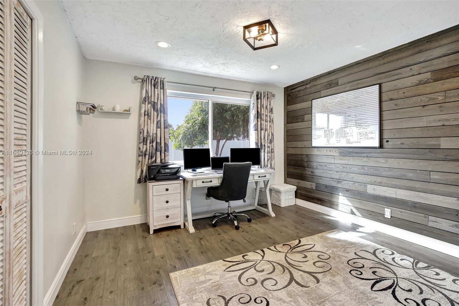 1491 SW 70th Ter
